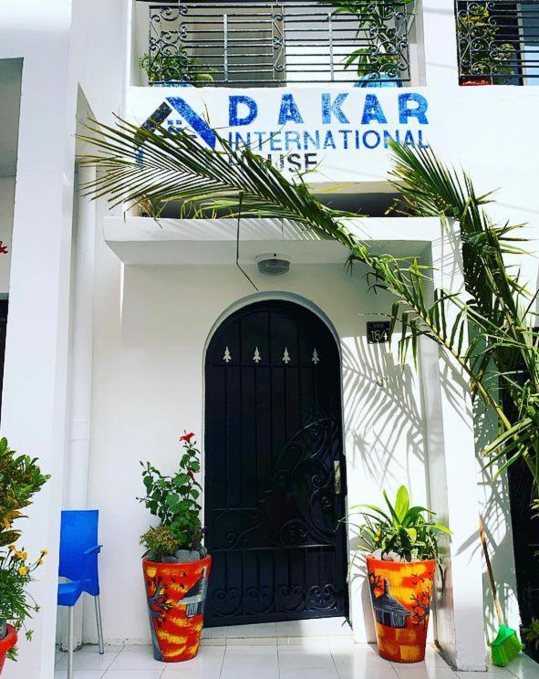 Хостел Dakar International House Экстерьер фото